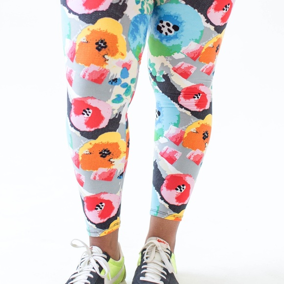 NWT Agnes & Dora leggings Watercolor Script Size L - Picture 2 of 4